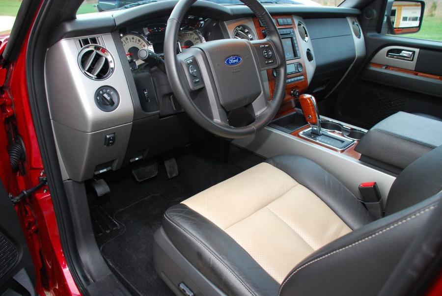  Ford Expedition EL 2007 года  (фото 19 из 67)